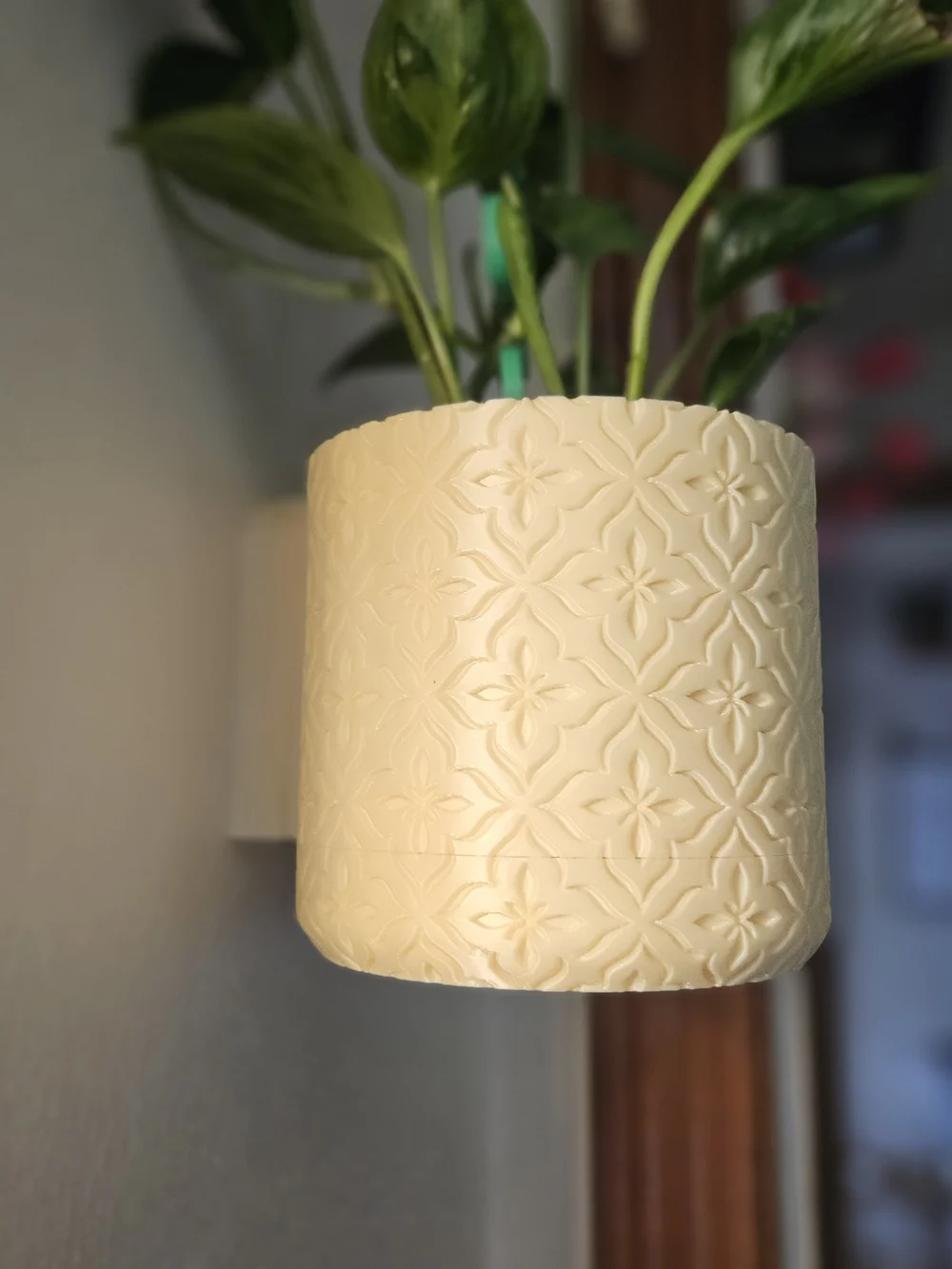 Decorative Embossed 3d Printed Planter - Light Yellow